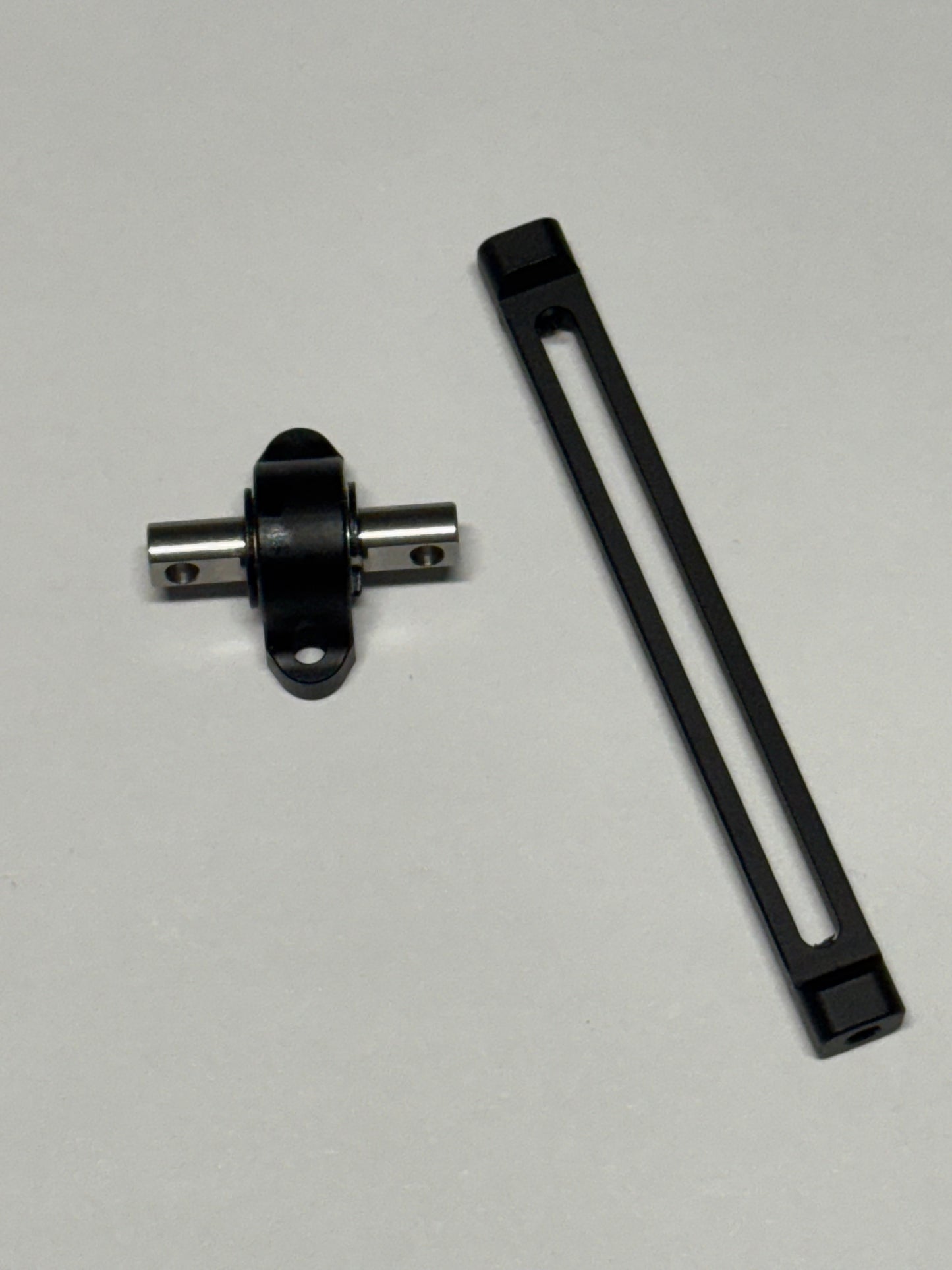 70MM Chassis Brace with Adjustable Carrier Bearing