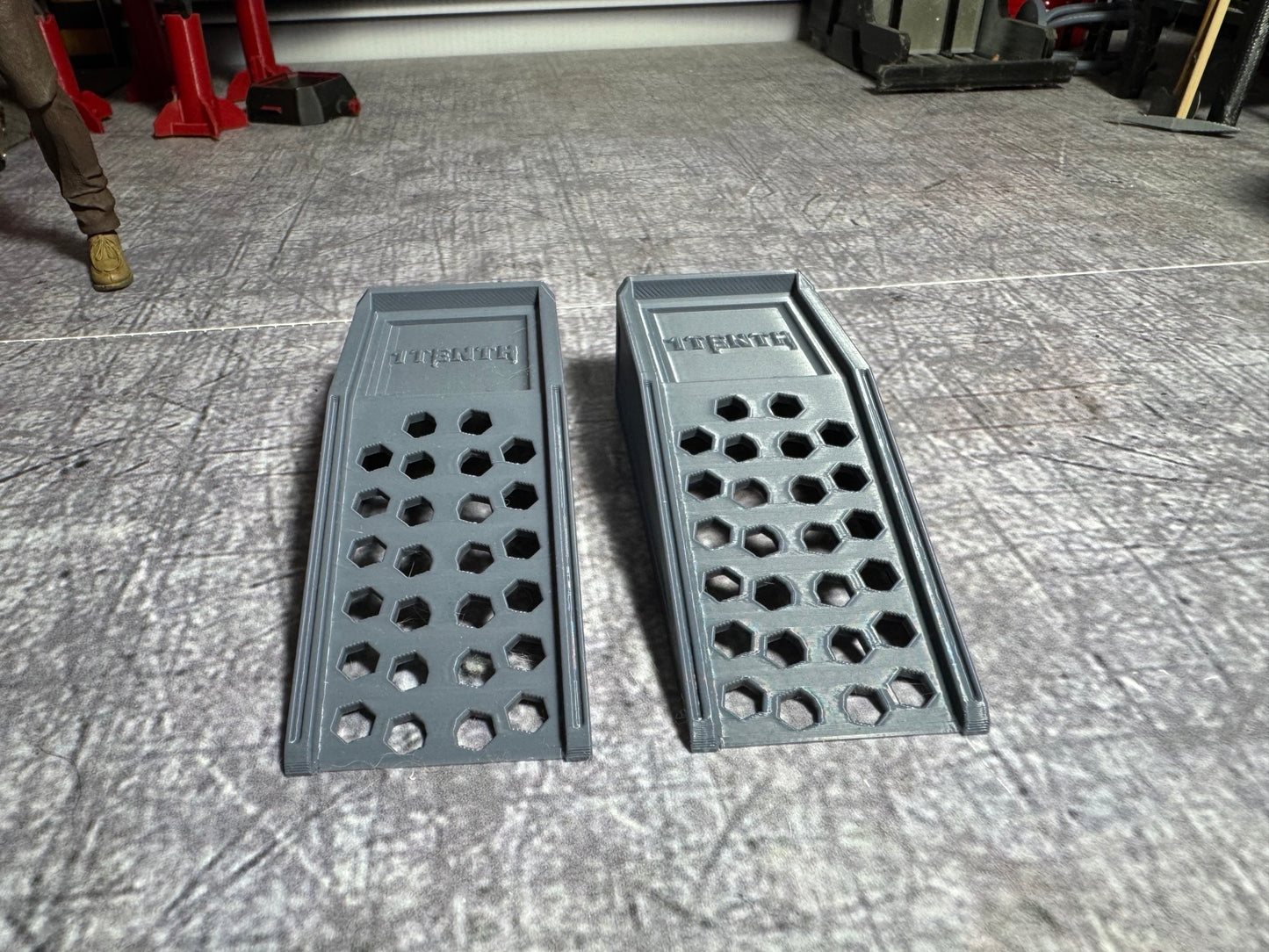 1Tenth - Scale Floor Ramps