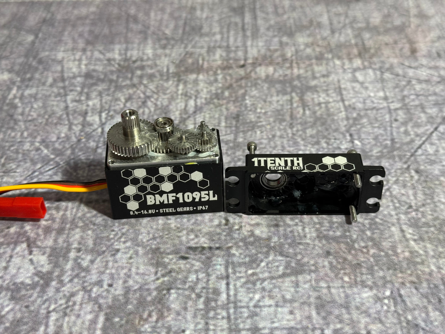 1Tenth - BMF1095L Low Profile Direct Power 16.8V 25T Servo