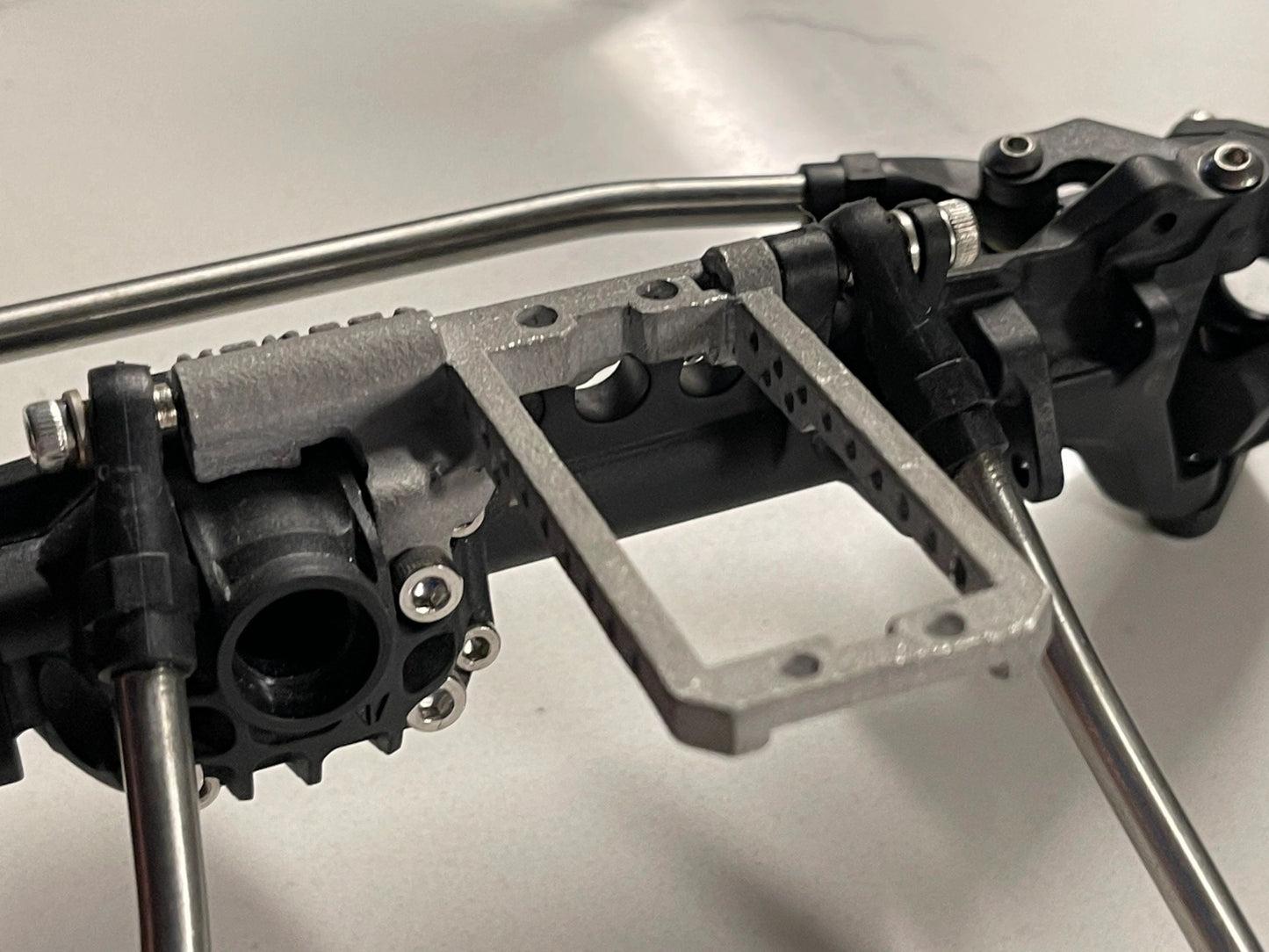 1Tenth - Aluminum BTA Servo Mount and 4 Link Adapter for Vanquish F10 Portal
