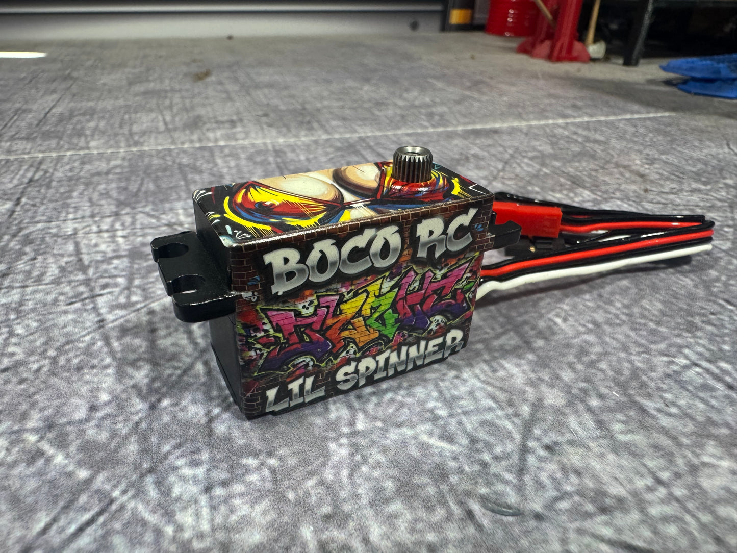 Graffiti Bikini - Lil Spinner 34KG 4S Direct Power Low Profile Servo