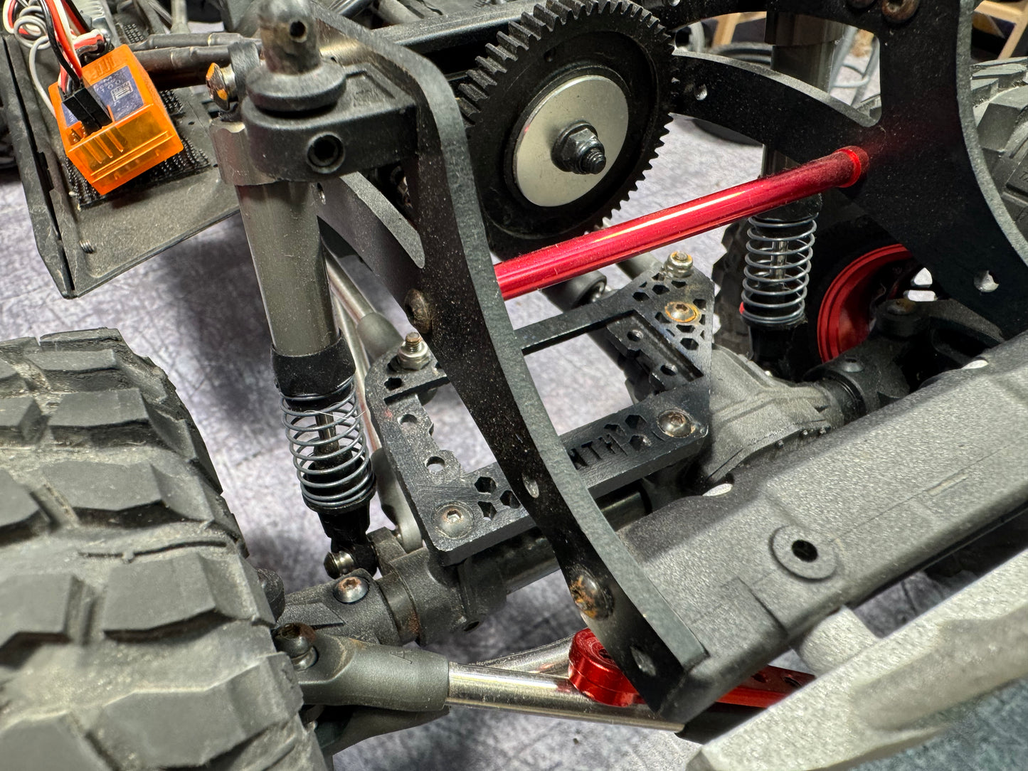 1Tenth - BTA Servo Mount for SCX10 Pro